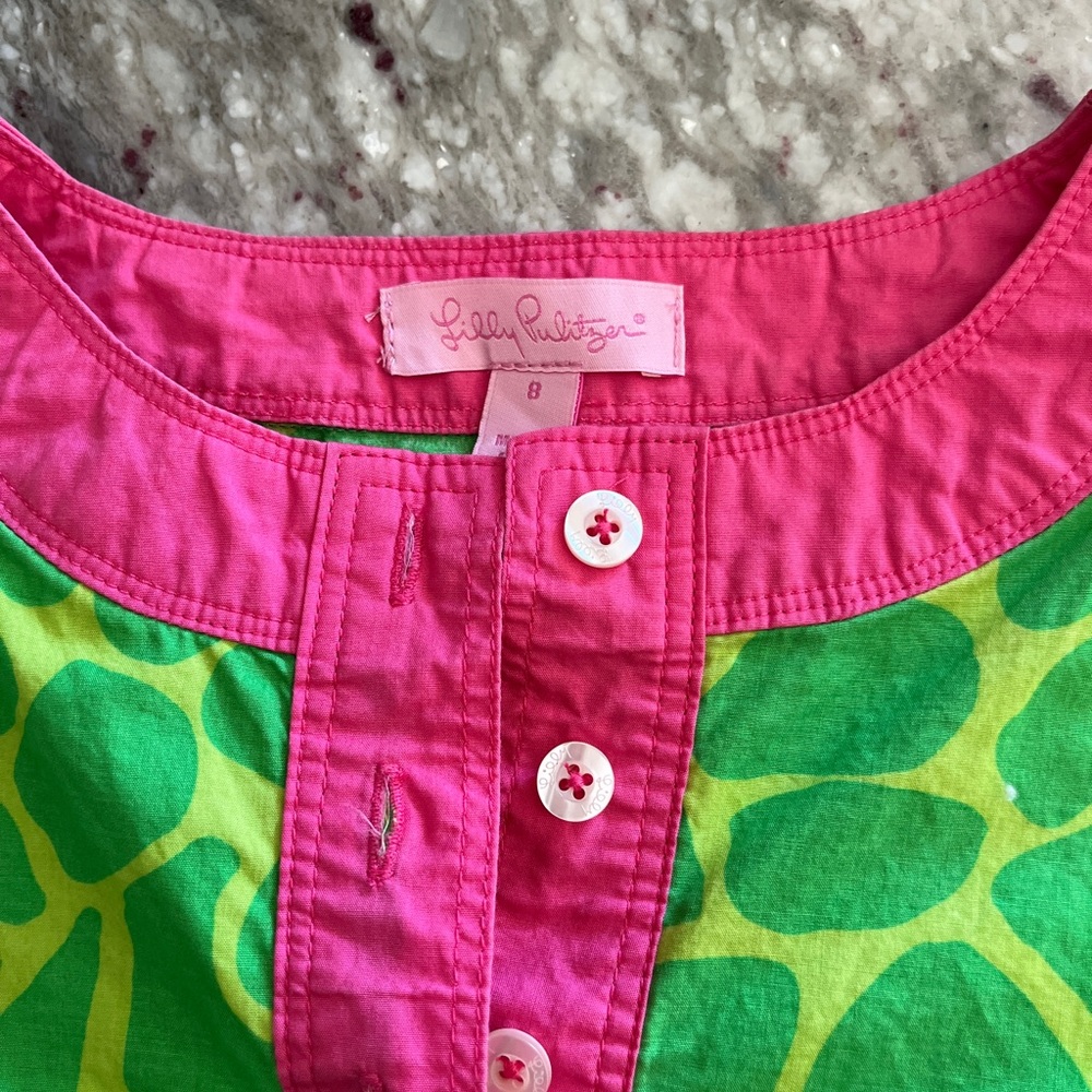 Lily Pulitzer size 8 dress for girls. Cotton pockets and ready for a play date!